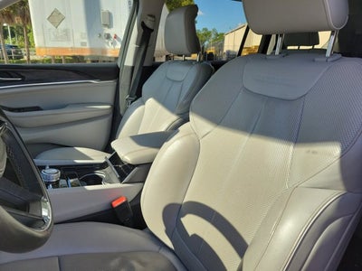 2022 Jeep Grand Cherokee L Overland