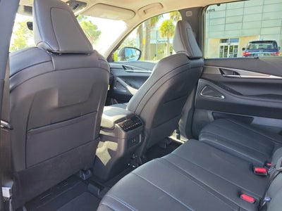 2025 INFINITI QX60 LUXE