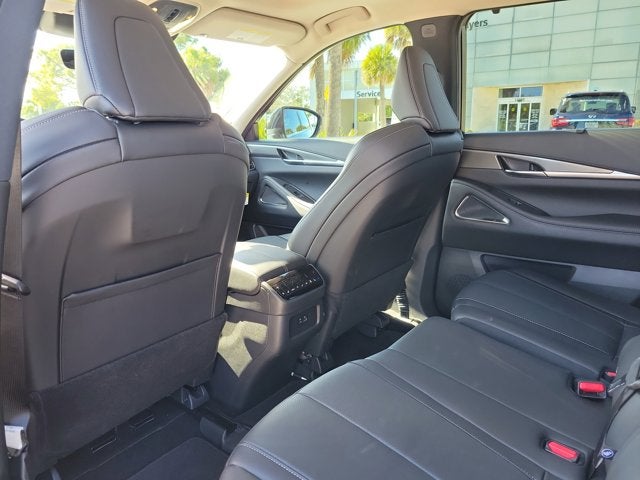 2025 INFINITI QX60 LUXE