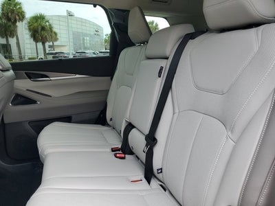 2026 INFINITI QX60 LUXE