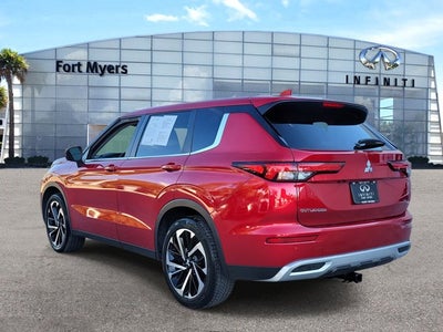 2023 Mitsubishi Outlander SE