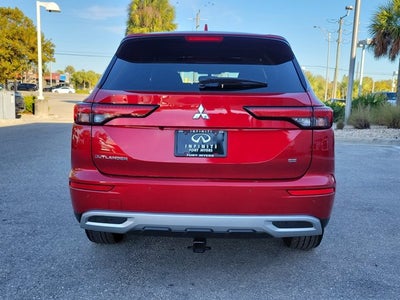 2023 Mitsubishi Outlander SE