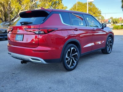 2023 Mitsubishi Outlander SE