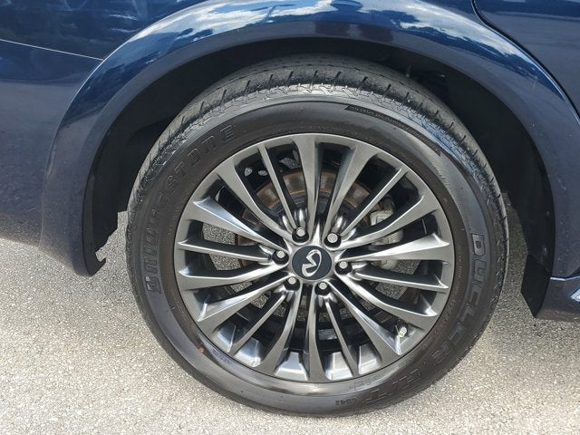 2023 INFINITI QX80 Premium Select