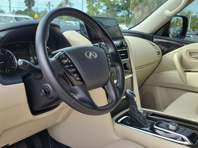 2024 INFINITI QX80 LUXE