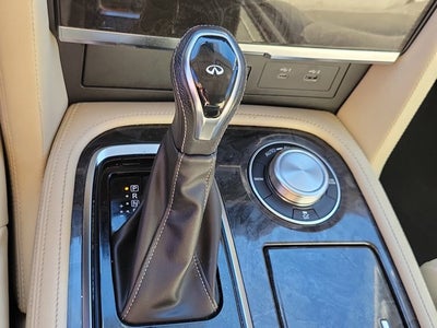 2022 INFINITI QX80 LUXE