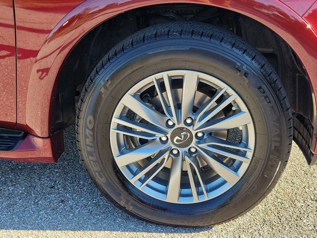 2022 INFINITI QX80 LUXE