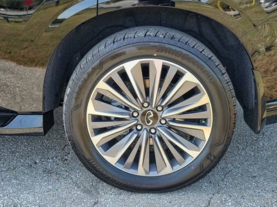 2026 INFINITI QX80 LUXE