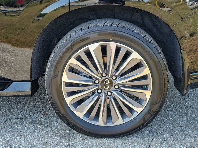 2026 INFINITI QX80 LUXE