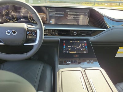 2026 INFINITI QX80 LUXE