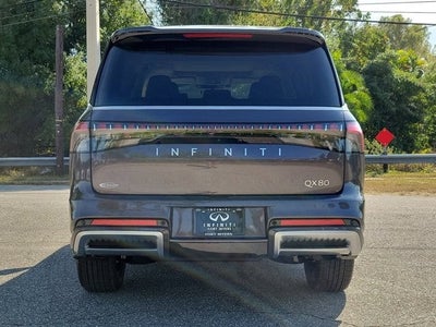 2026 INFINITI QX80 LUXE
