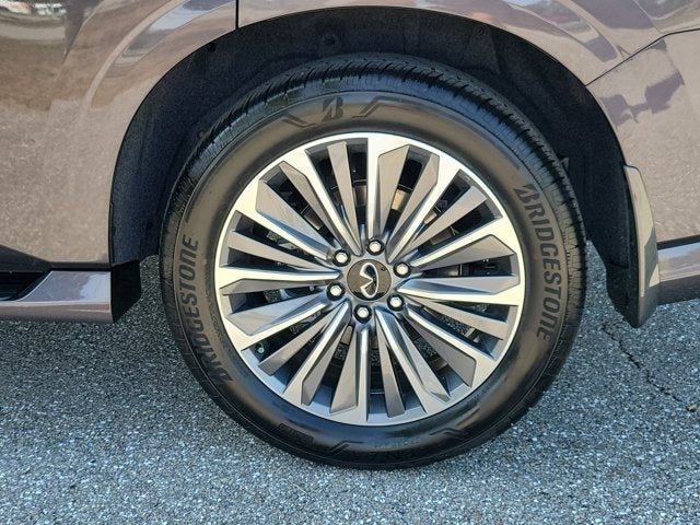 2026 INFINITI QX80 LUXE