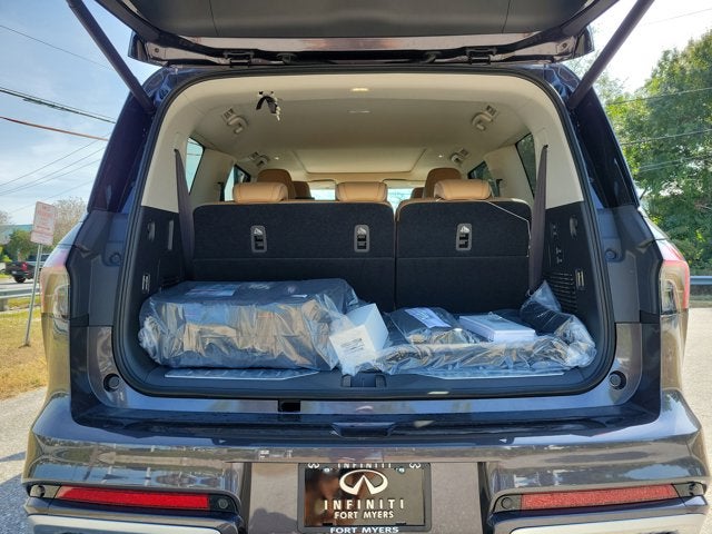 2026 INFINITI QX80 LUXE