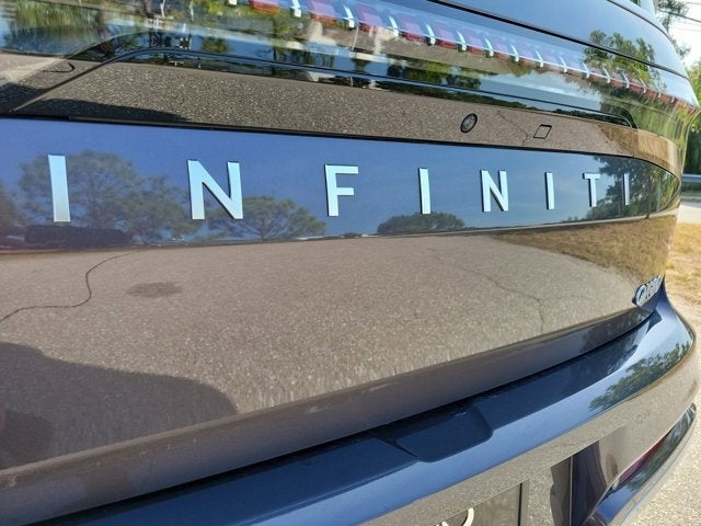 2026 INFINITI QX80 LUXE