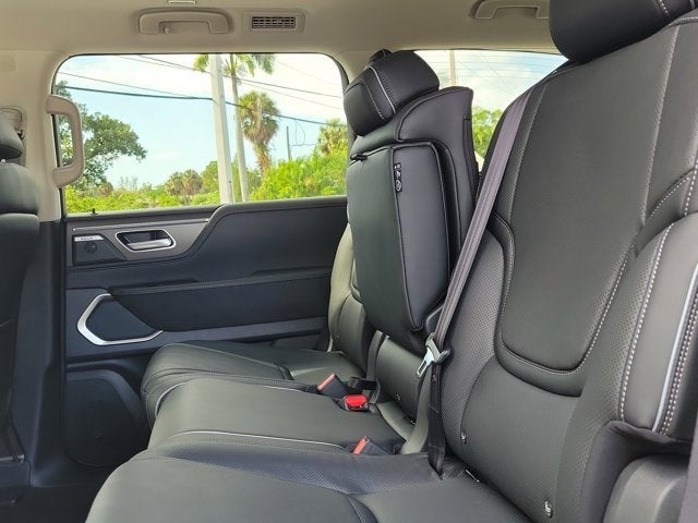 2026 INFINITI QX80 LUXE