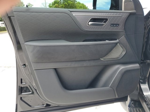 2025 INFINITI QX80 AUTOGRAPH