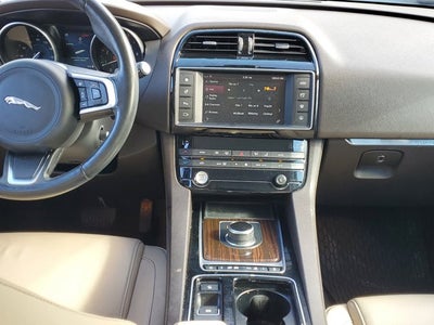 2018 Jaguar F-PACE 25t Prestige