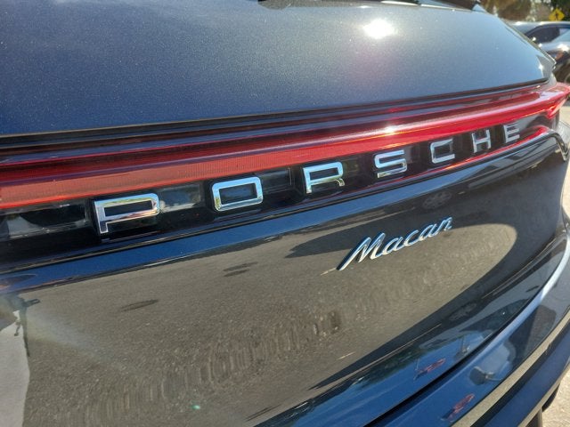2022 Porsche Macan Base