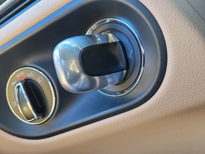 2022 Porsche Macan Base