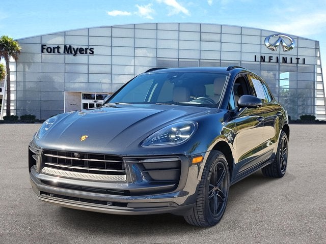 2022 Porsche Macan Base
