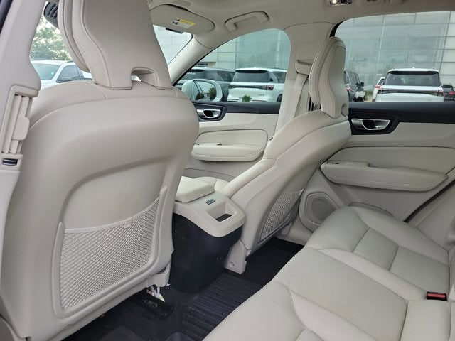 2021 Volvo XC60 T5 Momentum