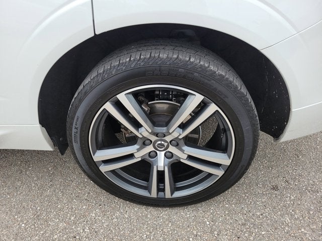 2021 Volvo XC60 T5 Momentum