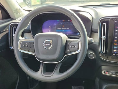 2023 Volvo XC40 B4 Plus Dark Theme