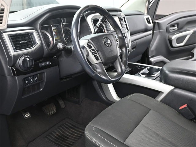 2017 Nissan Titan SV
