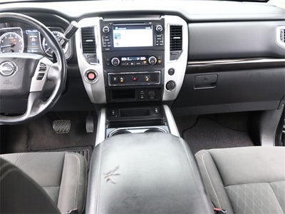 2017 Nissan Titan SV