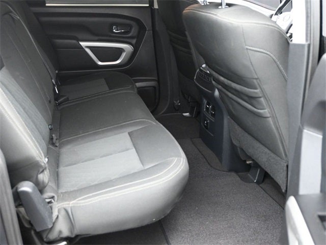 2017 Nissan Titan SV