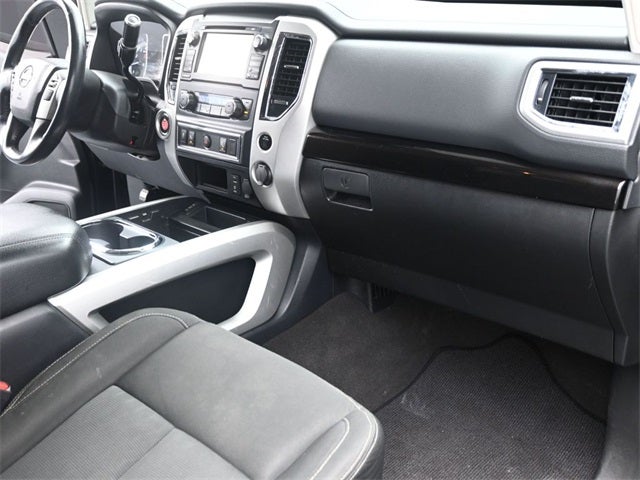 2017 Nissan Titan SV