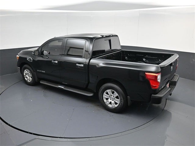 2017 Nissan Titan SV