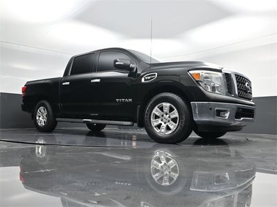 2017 Nissan Titan SV
