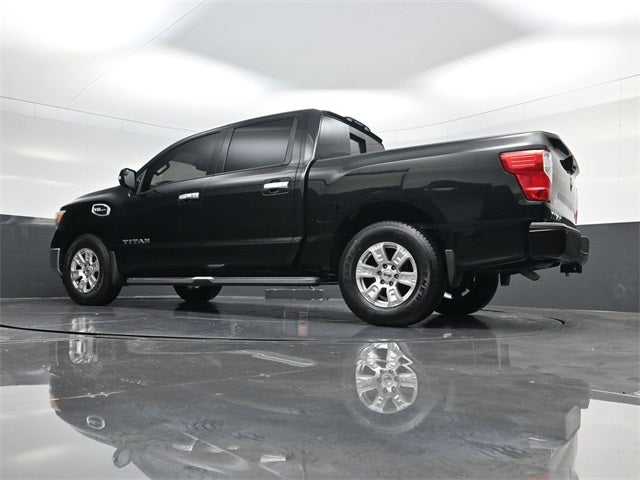2017 Nissan Titan SV