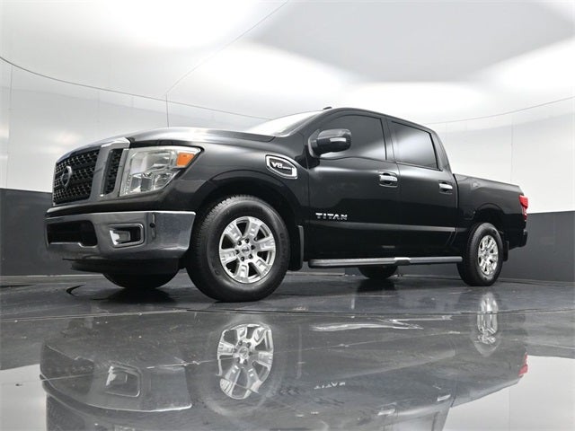 2017 Nissan Titan SV