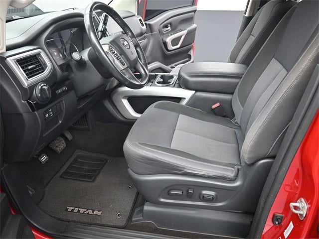 2020 Nissan Titan SV