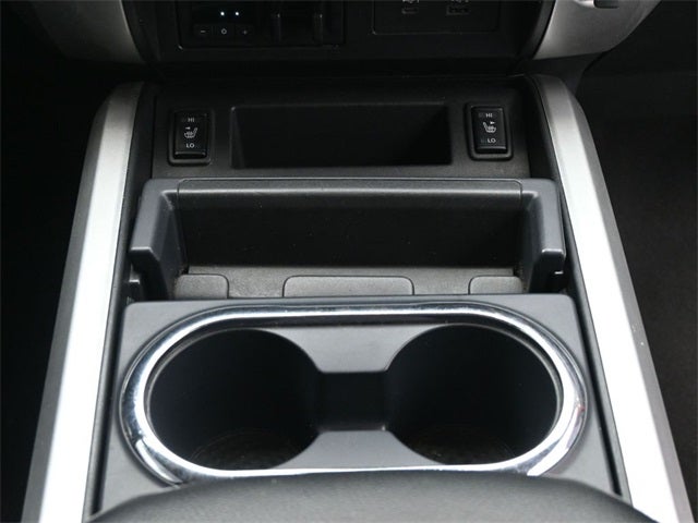 2020 Nissan Titan SV