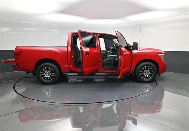 2020 Nissan Titan SV