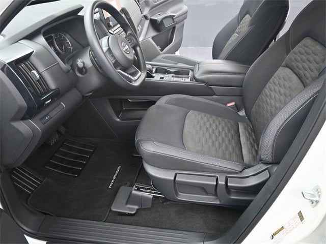 2024 Nissan Pathfinder S