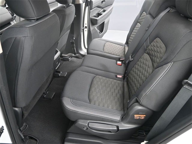 2024 Nissan Pathfinder S