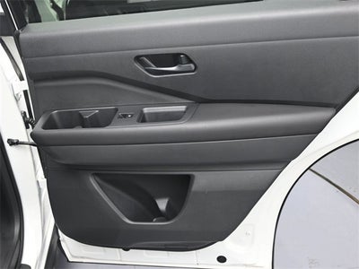 2024 Nissan Pathfinder S