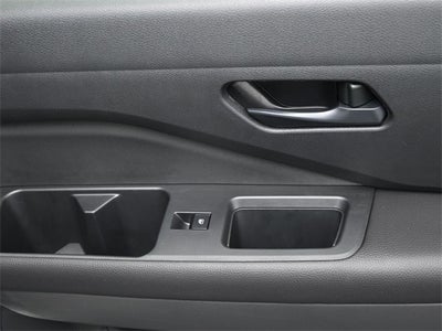 2024 Nissan Pathfinder S