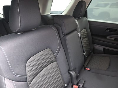 2024 Nissan Pathfinder S