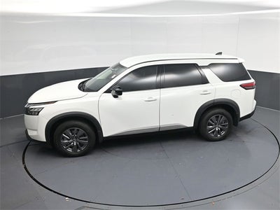 2024 Nissan Pathfinder S