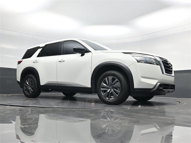 2024 Nissan Pathfinder S