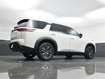 2024 Nissan Pathfinder S