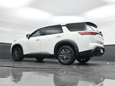 2024 Nissan Pathfinder S