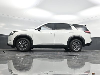 2024 Nissan Pathfinder S