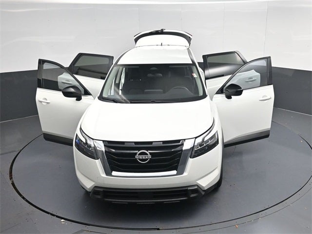 2024 Nissan Pathfinder S