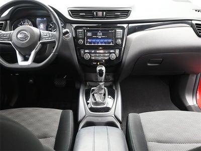 2022 Nissan Rogue Sport SV